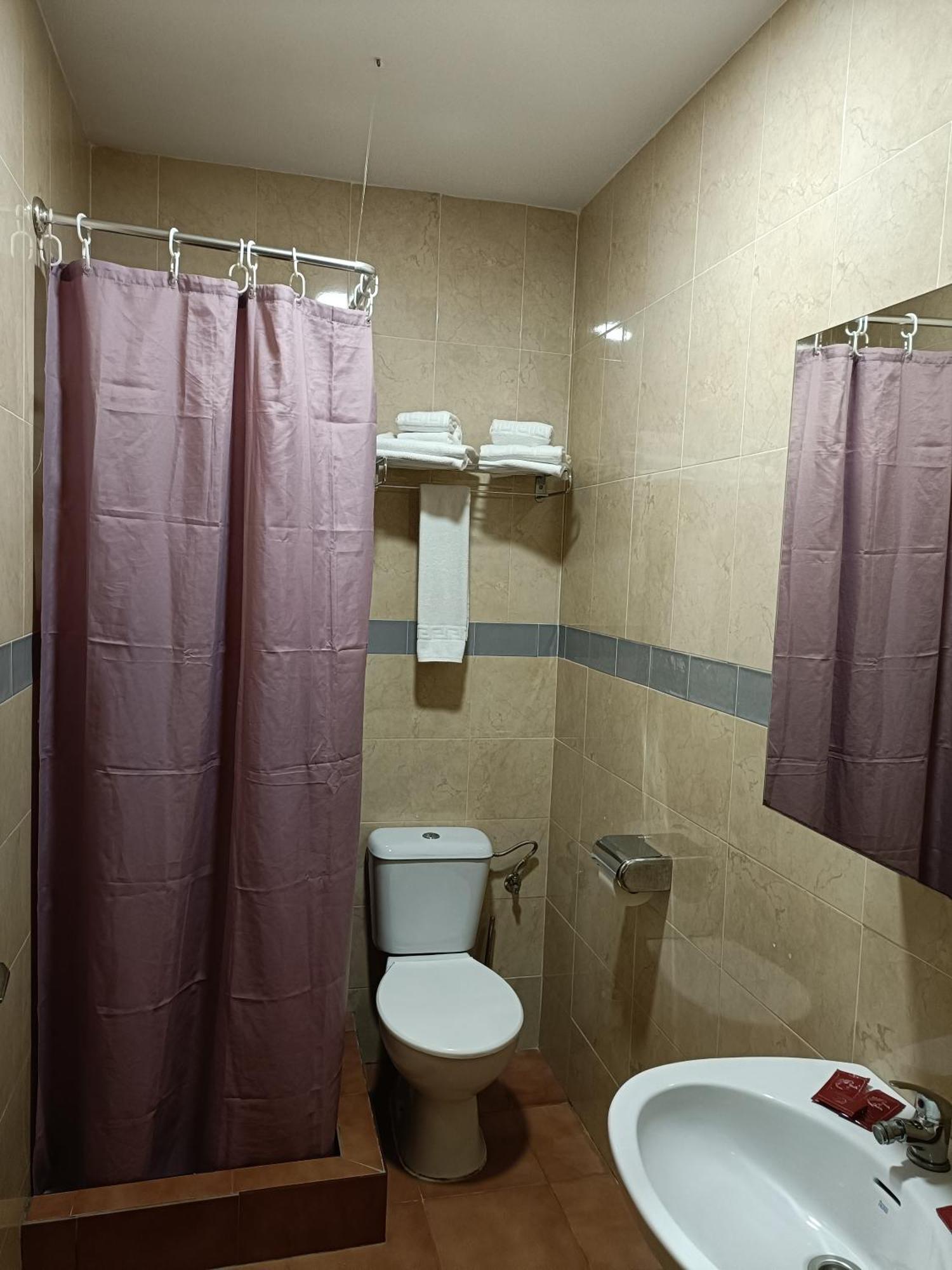 Hostal Batato Vejer de la Frontera Eksteriør bilde